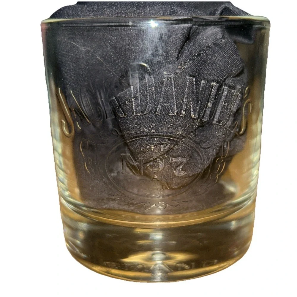 Jack Daniels San Antonio‎ Spurs Logo Collectible Bourbon Rocks Ebossed Glass